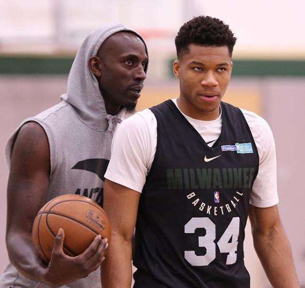 乒乓球一直 乒乓球一直