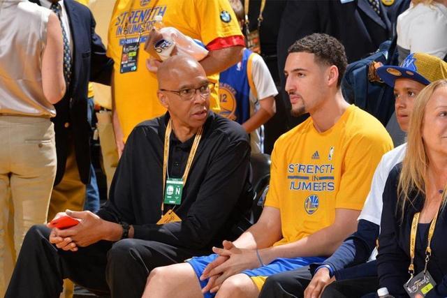 先夺回球权 先夺回球权